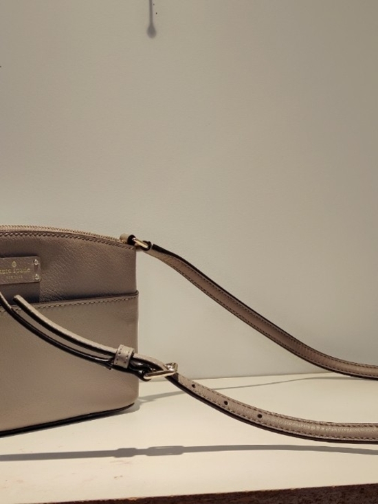 kate spade Handbags - kate spade taupe beige pebbled leather crossbody bag